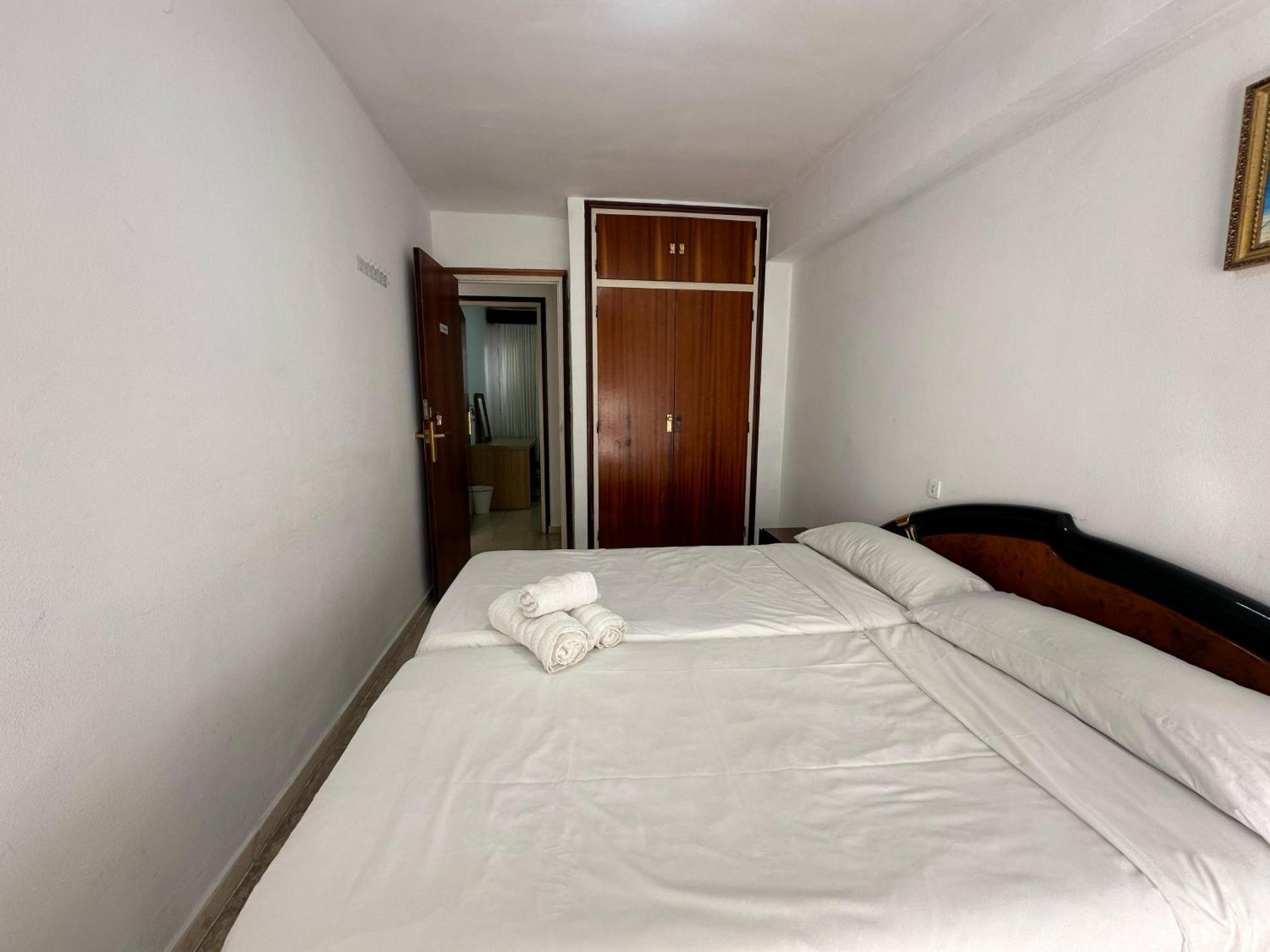 Habitacion Doble En La Victoria Малага Екстериор снимка